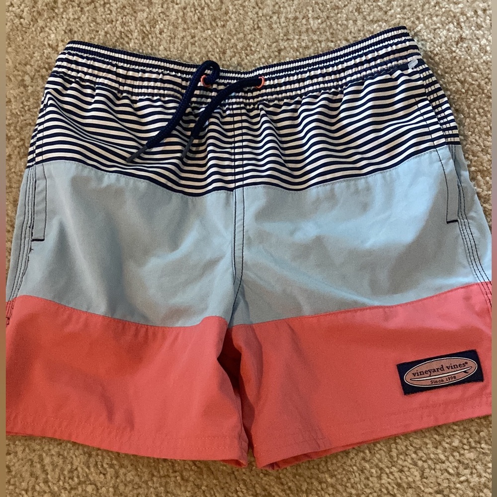 Vineyard vines swim trunks shorts